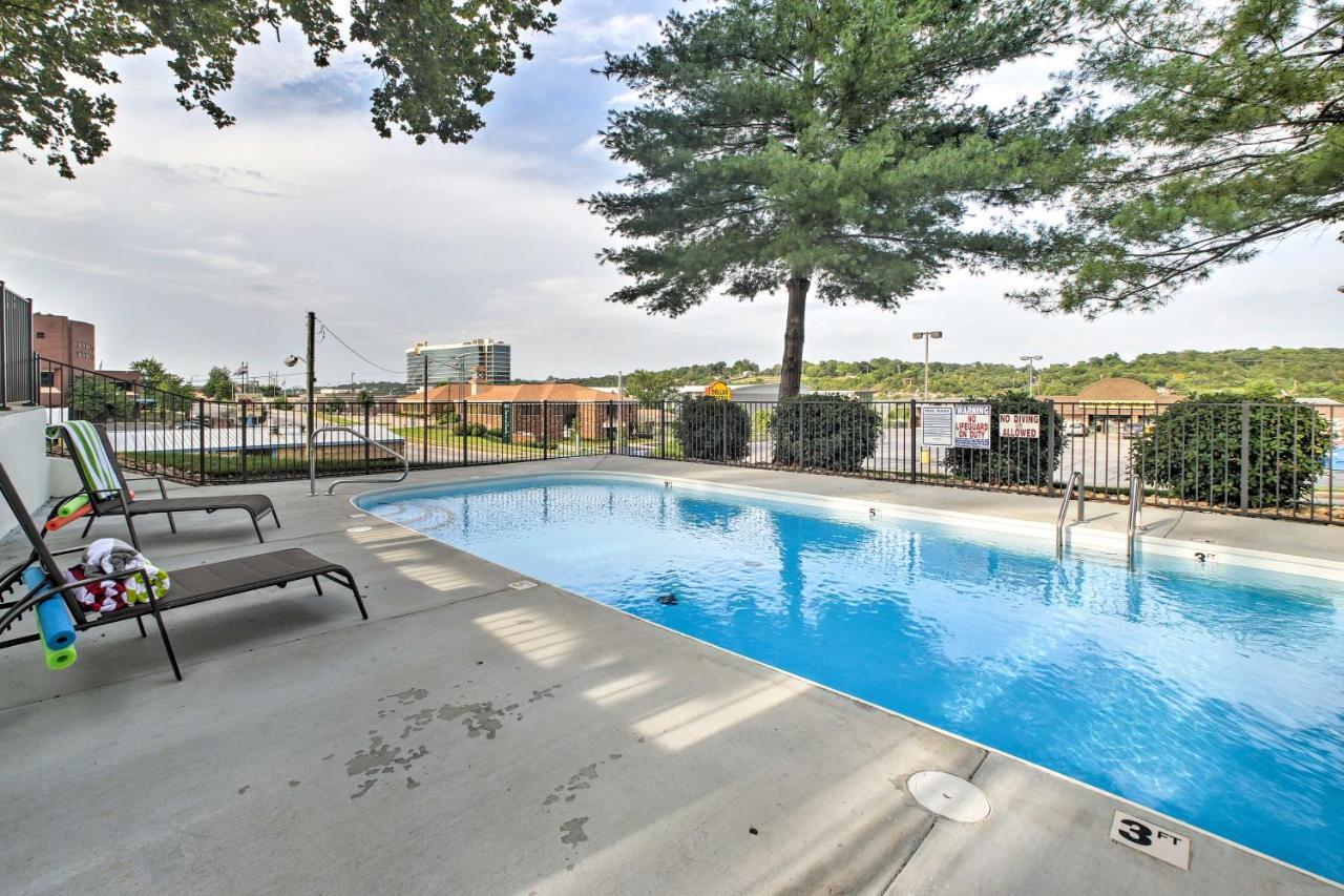 Branson Cottage With Pool Access About 2 Mi To The Strip Exterior photo