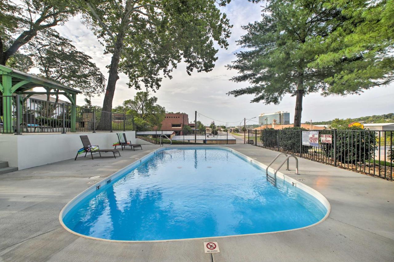 Branson Cottage With Pool Access About 2 Mi To The Strip Exterior photo