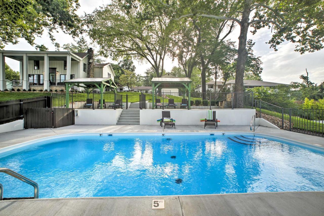 Branson Cottage With Pool Access About 2 Mi To The Strip Exterior photo