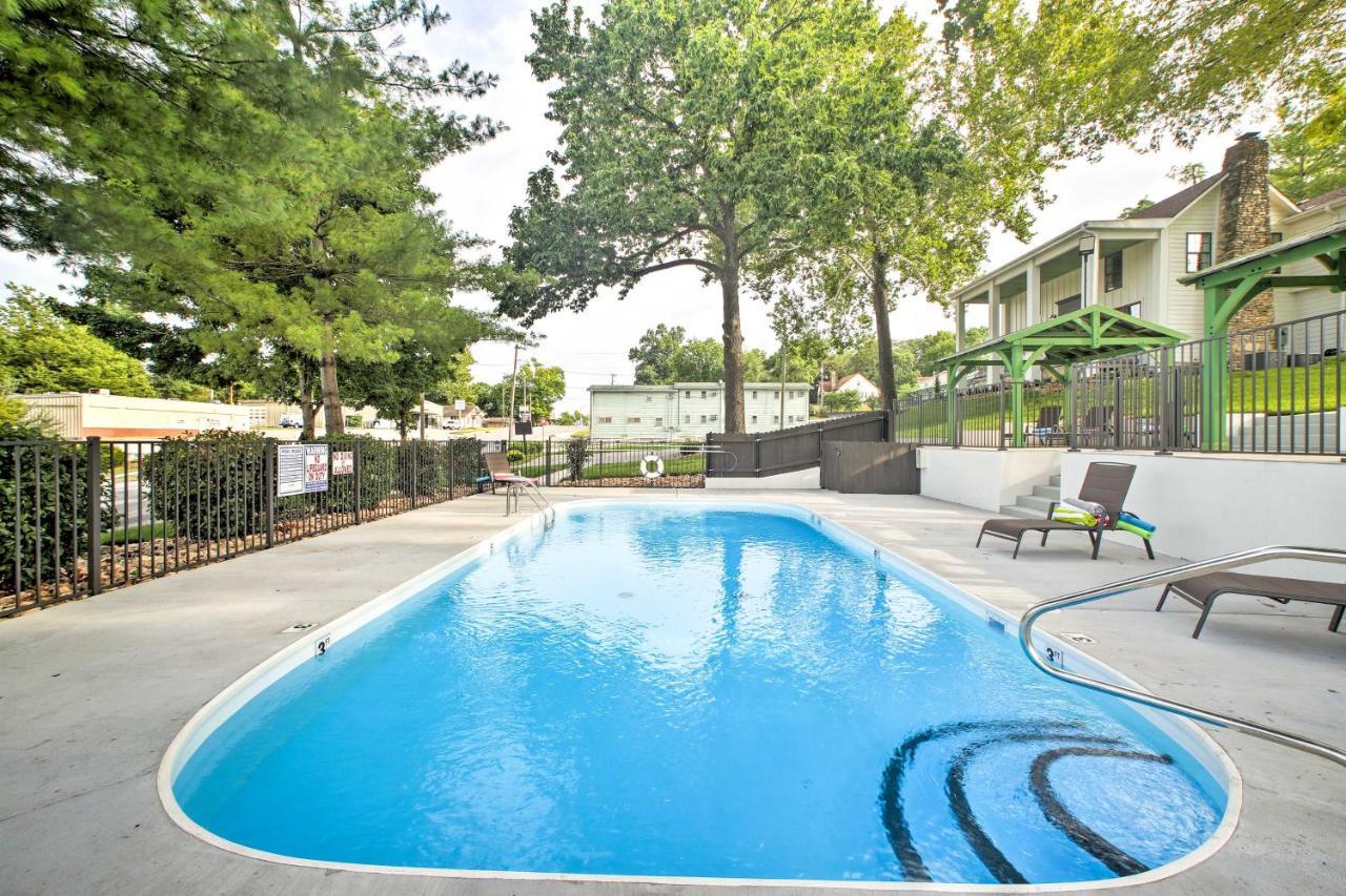 Branson Cottage With Pool Access About 2 Mi To The Strip Exterior photo