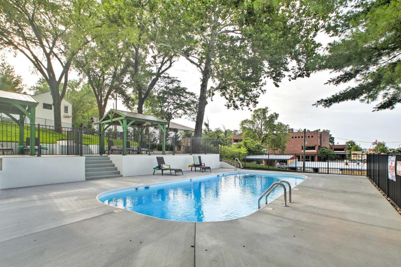 Branson Cottage With Pool Access About 2 Mi To The Strip Exterior photo