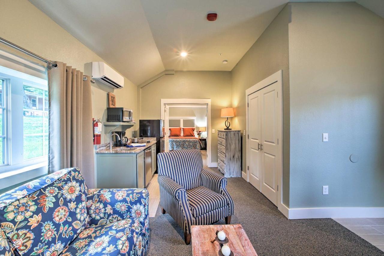Branson Cottage With Pool Access About 2 Mi To The Strip Exterior photo